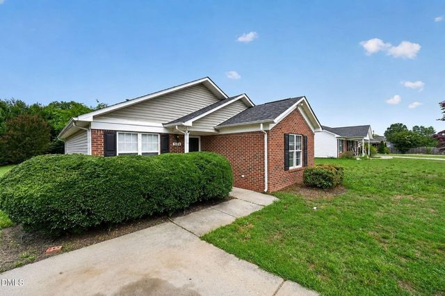 904 Rauhut Street, Burlington, NC 27217