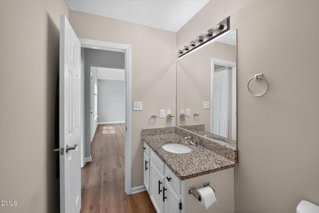 904 Rauhut Street, Burlington, NC 27217