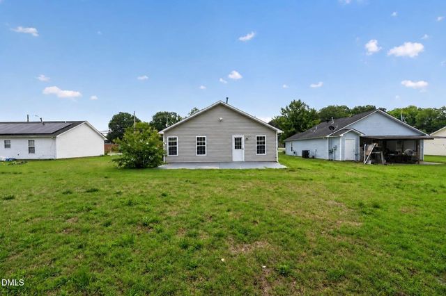 904 Rauhut Street, Burlington, NC 27217