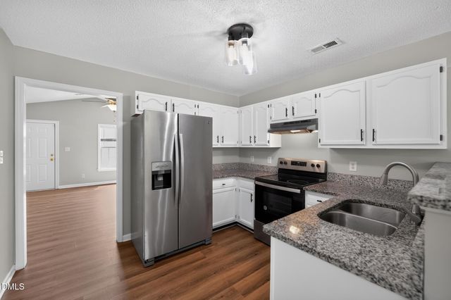 904 Rauhut Street, Burlington, NC 27217