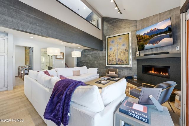 1521 Lakeside Court, Park City, UT 84060