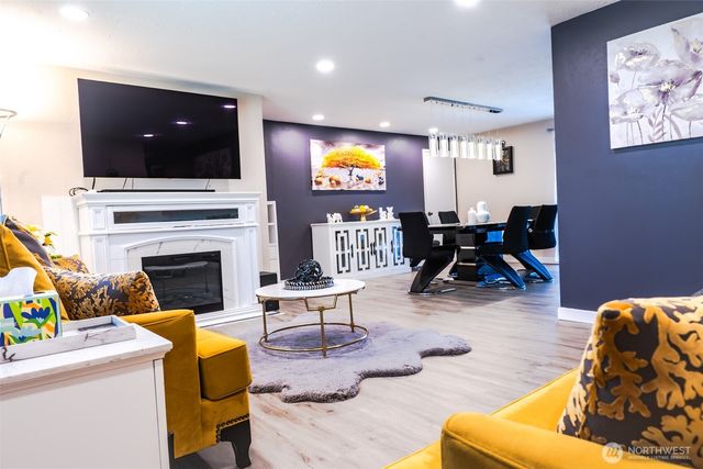 22941 105th Avenue SE, Kent, WA 98031