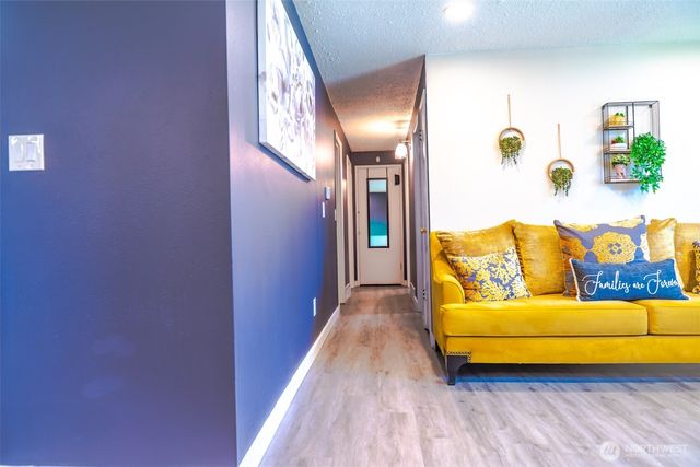 22941 105th Avenue SE, Kent, WA 98031