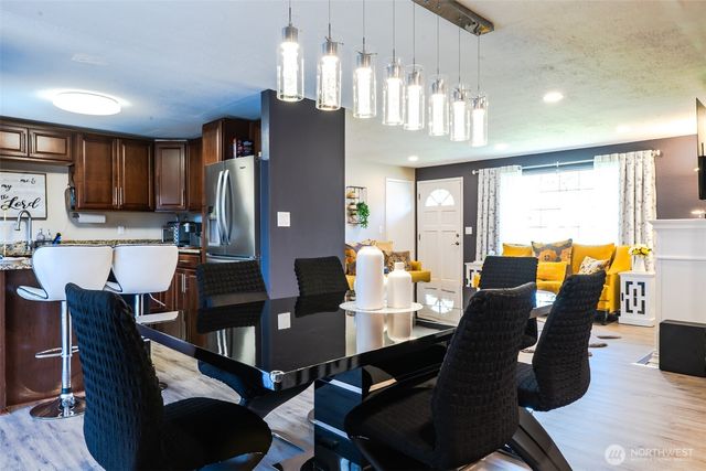 22941 105th Avenue SE, Kent, WA 98031