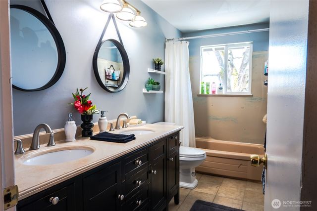 22941 105th Avenue SE, Kent, WA 98031