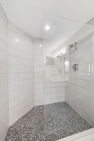 668 Slalom Lane, Valparaiso, IN 46383