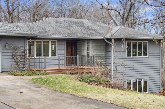 668 Slalom Lane, Valparaiso, IN 46383