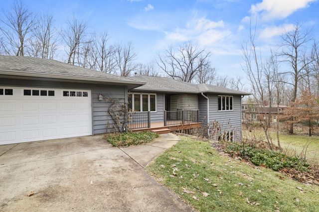 668 Slalom Lane, Valparaiso, IN 46383