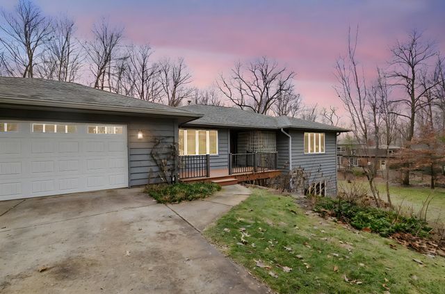 668 Slalom Lane, Valparaiso, IN 46383