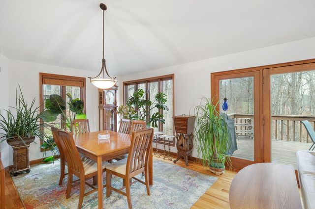 668 Slalom Lane, Valparaiso, IN 46383