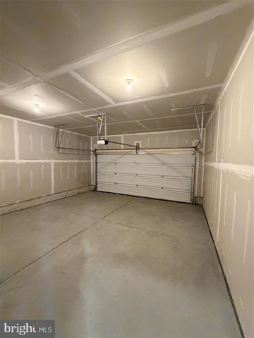 1193 RESORT BLVD, Dover, DE 19904