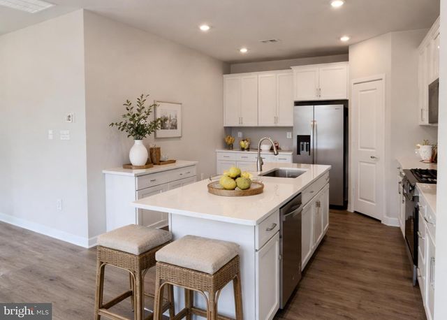 1193 RESORT BLVD, Dover, DE 19904