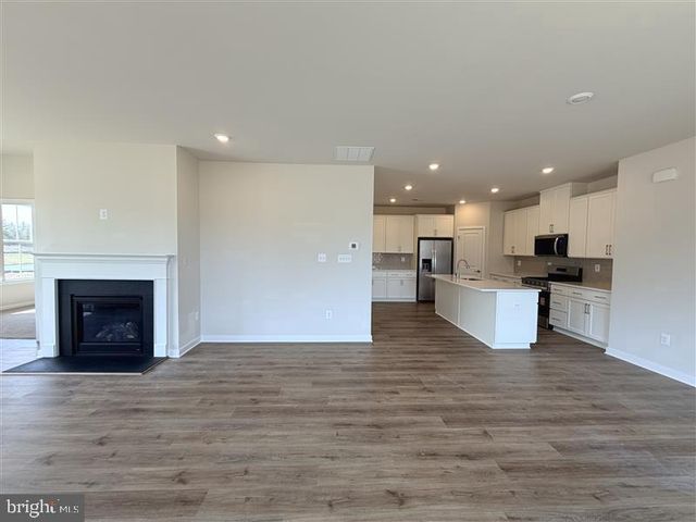 1193 RESORT BLVD, Dover, DE 19904