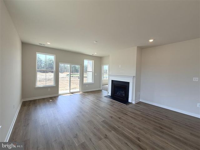 1193 RESORT BLVD, Dover, DE 19904