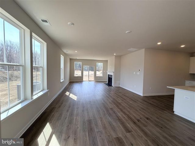 1193 RESORT BLVD, Dover, DE 19904