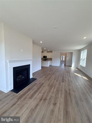 1193 RESORT BLVD, Dover, DE 19904