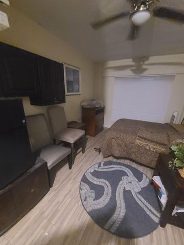 2910 E Golf Blvd, Pompano Beach, FL 33064