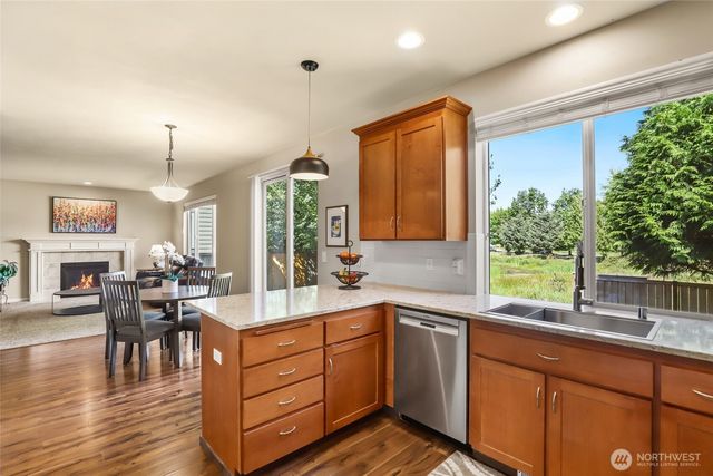 3711 Santis Loop SE, Lacey, WA 98503