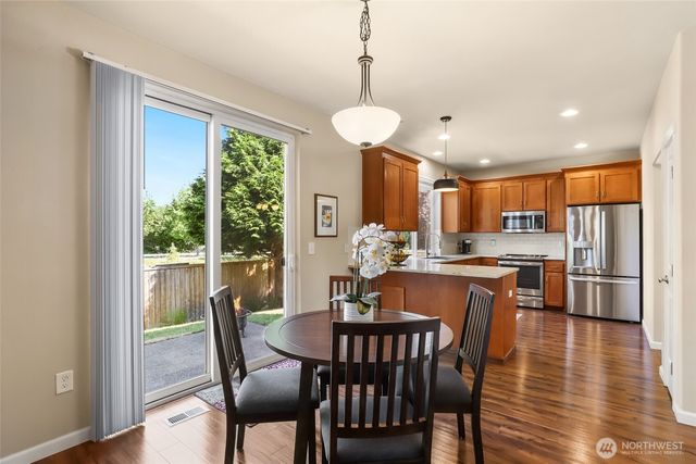 3711 Santis Loop SE, Lacey, WA 98503