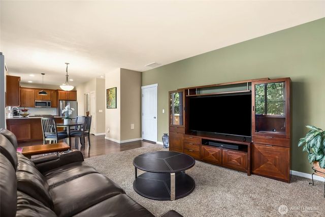 3711 Santis Loop SE, Lacey, WA 98503