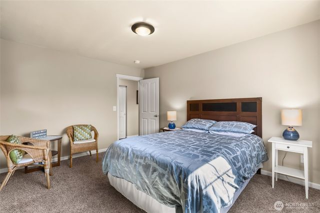 3711 Santis Loop SE, Lacey, WA 98503