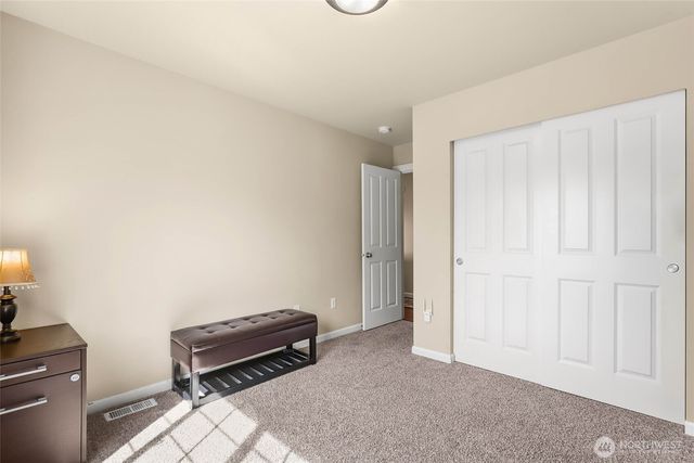 3711 Santis Loop SE, Lacey, WA 98503