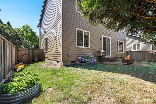3711 Santis Loop SE, Lacey, WA 98503