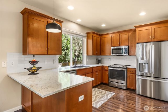 3711 Santis Loop SE, Lacey, WA 98503