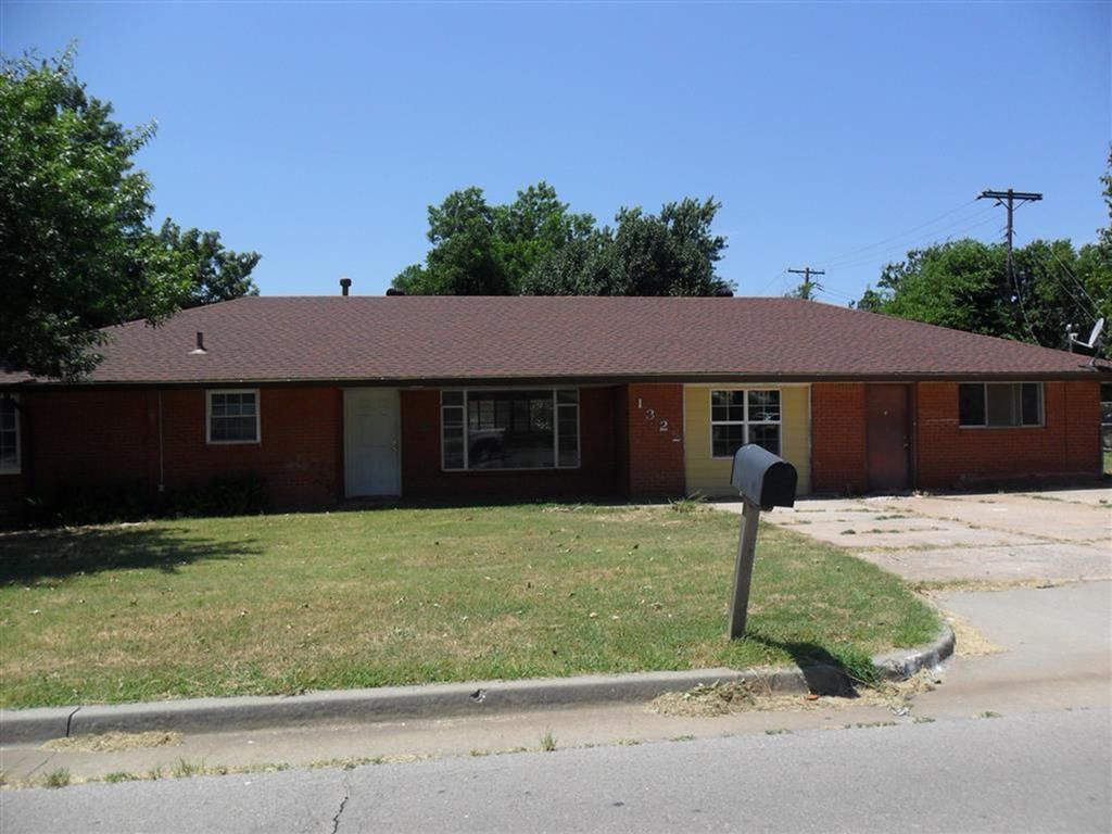 1322 S Reno Avenue, El Reno, OK 73036