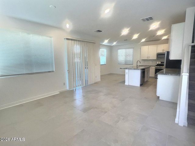 9861 E TAMERY Avenue, Mesa, AZ 85212