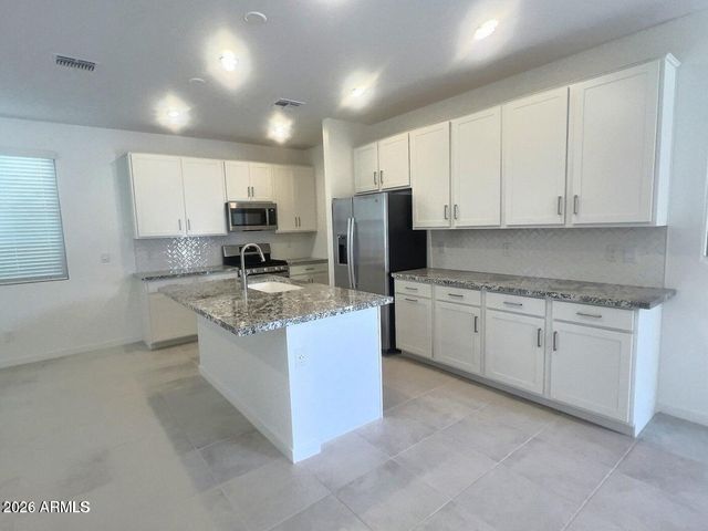 9861 E TAMERY Avenue, Mesa, AZ 85212