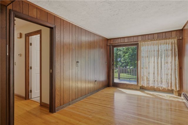 46 Beth Road, Tiverton, RI 02878
