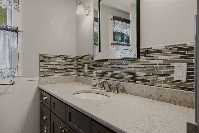 46 Beth Road, Tiverton, RI 02878