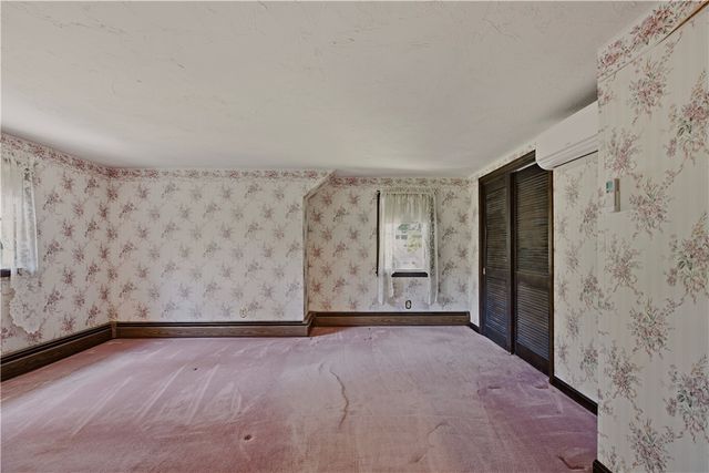 46 Beth Road, Tiverton, RI 02878