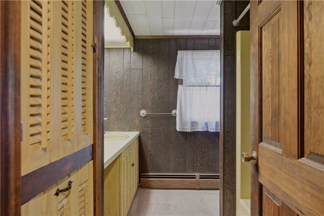 46 Beth Road, Tiverton, RI 02878