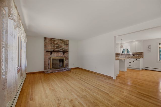 46 Beth Road, Tiverton, RI 02878