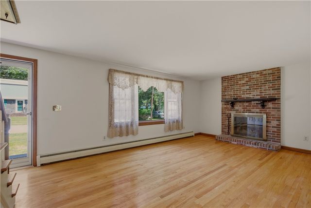 46 Beth Road, Tiverton, RI 02878