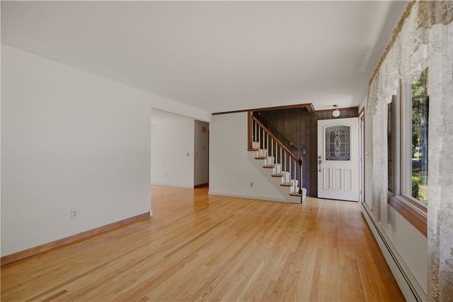 46 Beth Road, Tiverton, RI 02878