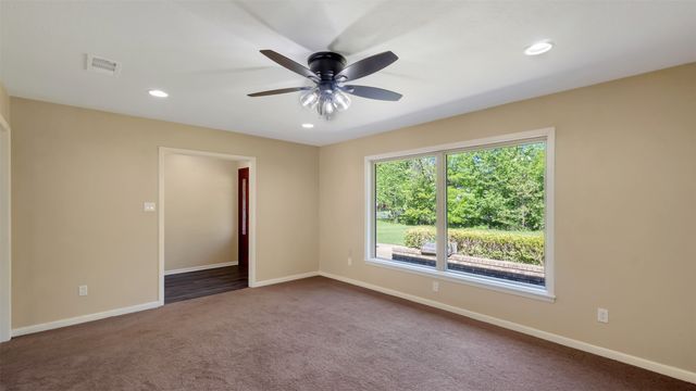 2801 Florence Street, Kilgore, TX 75662