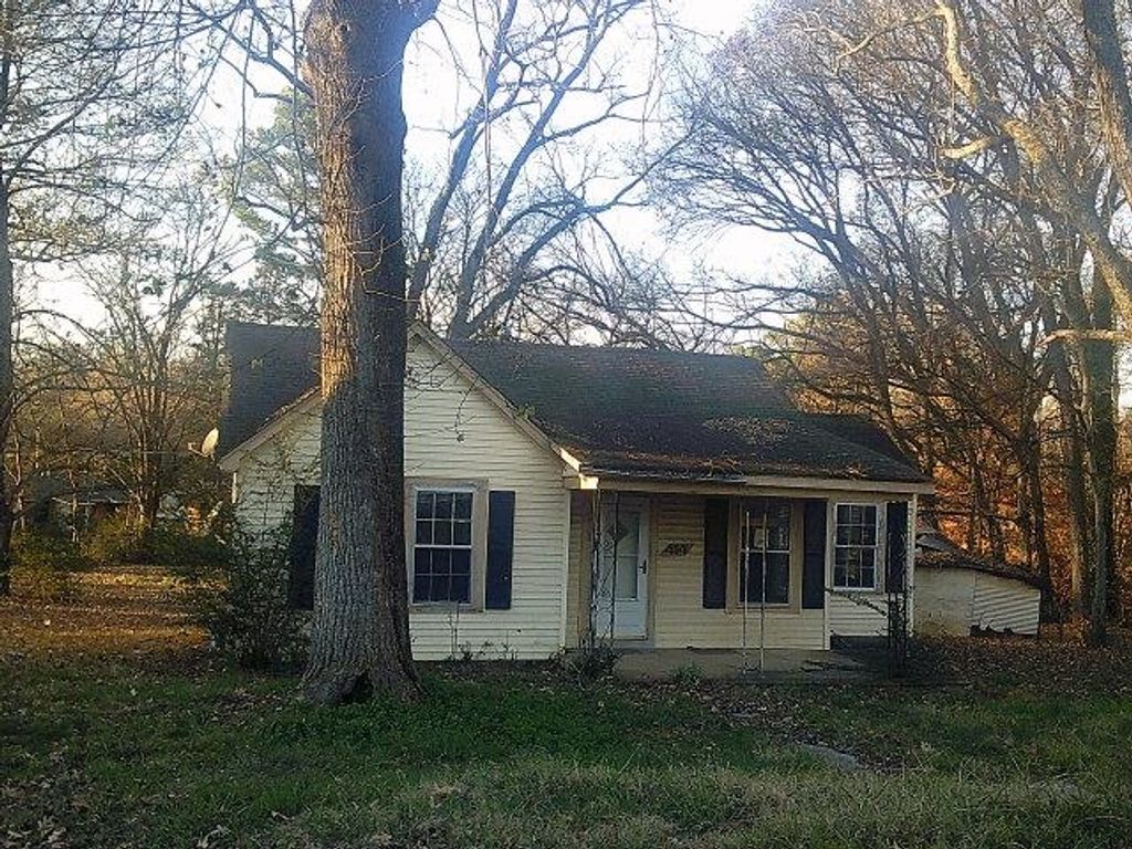 414 HYDE PARK CIR, Covington, TN 38019