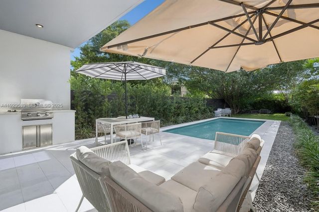 3458 Day Ave, Miami, FL 33133