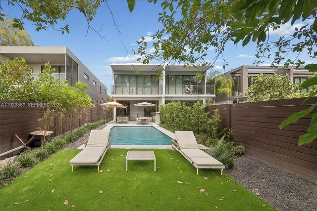 3458 Day Ave, Miami, FL 33133