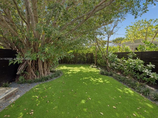 3458 Day Ave, Miami, FL 33133