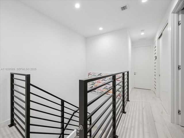 3458 Day Ave, Miami, FL 33133