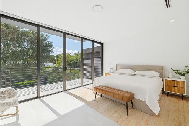 3458 Day Ave, Miami, FL 33133