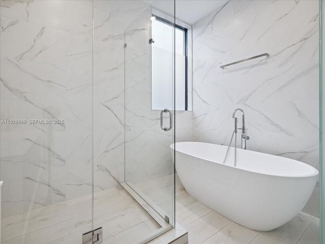 3458 Day Ave, Miami, FL 33133