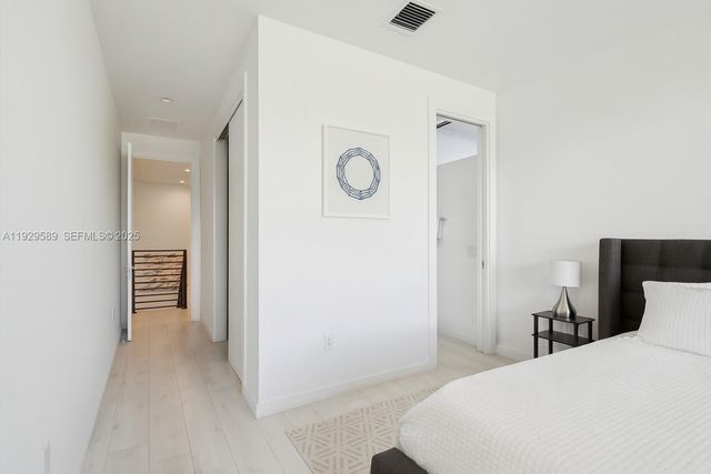 3458 Day Ave, Miami, FL 33133