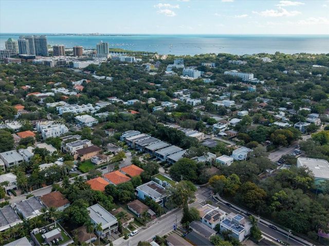 3458 Day Ave, Miami, FL 33133