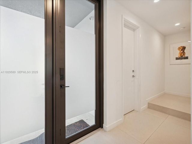 3458 Day Ave, Miami, FL 33133