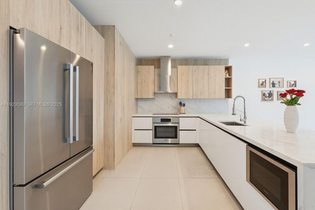 3458 Day Ave, Miami, FL 33133